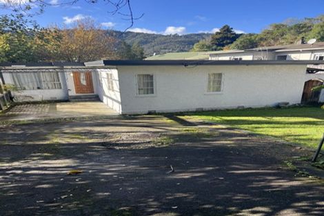 Photo of property in 11 Kopara Grove, Stokes Valley, Lower Hutt, 5019