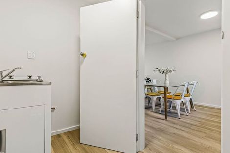 Photo of property in 2/25 Cumberland Street, Richmond, Christchurch, 8013