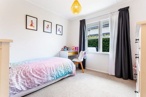 Photo of property in 105b Matipo Road, Te Atatu Peninsula, Auckland, 0610