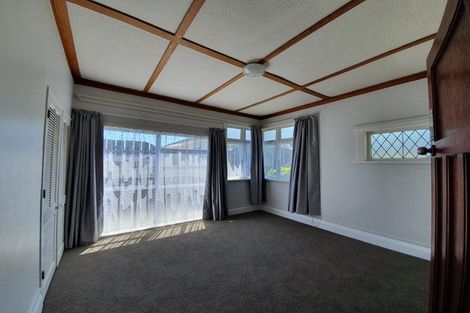 Photo of property in 13 Retter Street, Paparangi, Wellington, 6037