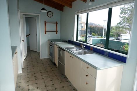 Photo of property in 77 Lake Road, Devonport, Auckland, 0622