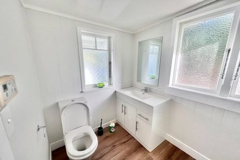 Photo of property in 31 Rambler Crescent, Beach Haven, Auckland, 0626