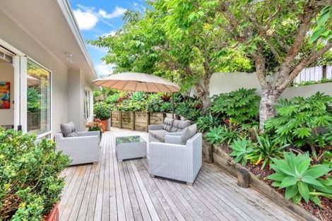 Photo of property in 17 Crestview Place, Browns Bay, Auckland, 0630