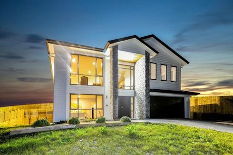 Photo of property in 6 Celestial Crescent, Orewa, 0931