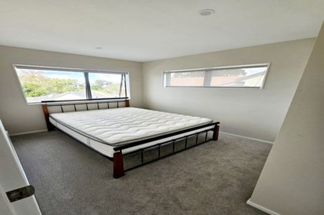 Photo of property in 247c Glenfield Road, Hillcrest, Auckland, 0627