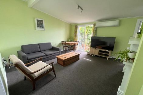Photo of property in 49-51 Hankey Street, Mount Cook, Wellington, 6011
