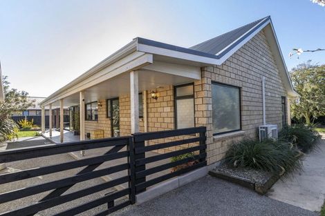 Photo of property in 1 Broadmeadows Drive, Darfield, 7510