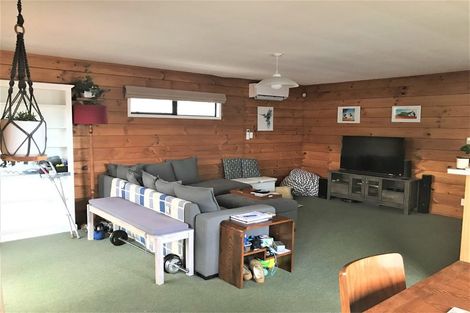 Photo of property in 26 Queen Road, Bellevue, Tauranga, 3110