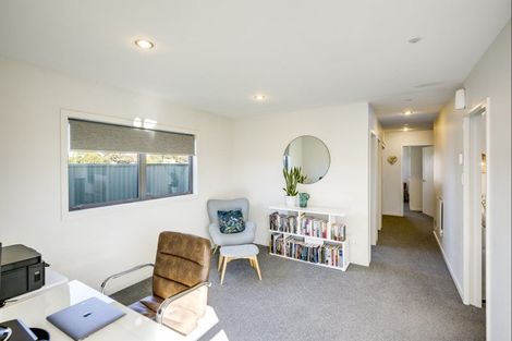 Photo of property in 8 Anna Lane, Raureka, Hastings, 4120