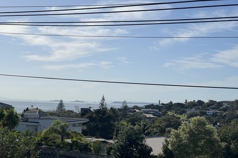 Photo of property in 26 Kiteroa Terrace, Rothesay Bay, Auckland, 0630