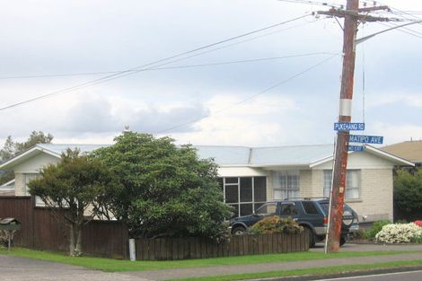 Photo of property in 394 Pukehangi Road, Pomare, Rotorua, 3015