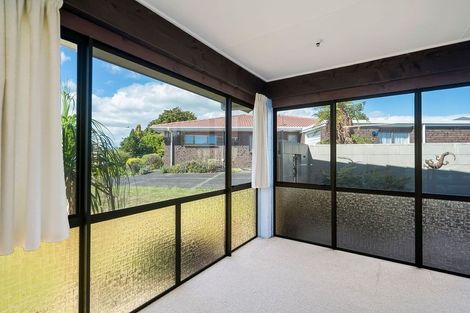 Photo of property in 19 Matuhi Rise, Henderson, Auckland, 0612