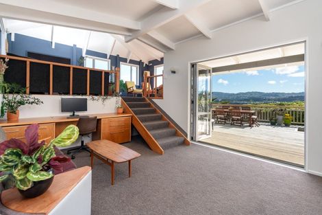 Photo of property in 15 Rangitane Street, Maupuia, Wellington, 6022