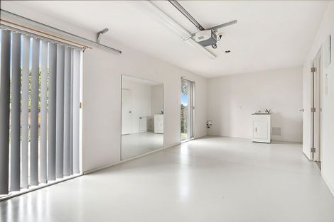 Photo of property in 1/18 Forrest Hill Road, Forrest Hill, Auckland, 0620