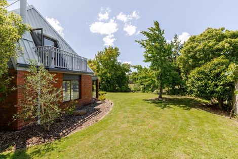 Photo of property in 17 Hind Place, Hokowhitu, Palmerston North, 4410