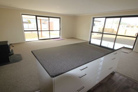 Photo of property in 8 Ranfurly Street, Kurow, 9435