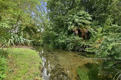 Photo of property in 11 John Road, Fairy Springs, Rotorua, 3015