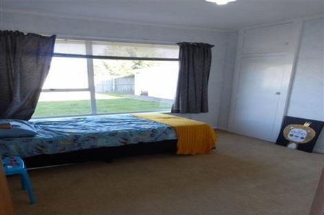 Photo of property in 60 Denise Crescent, Hornby, Christchurch, 8042