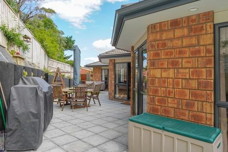 Photo of property in 18 Andre Rise, Stanmore Bay, Whangaparaoa, 0932