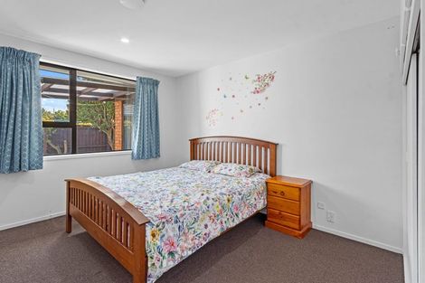 Photo of property in 1/281 Sawyers Arms Road, Bishopdale, Christchurch, 8053