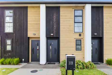 Photo of property in 2/28 Fitzherbert Road, Wainuiomata, Lower Hutt, 5014