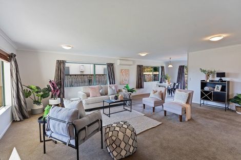 Photo of property in 6 Waihurihia Street, Otaki, 5512