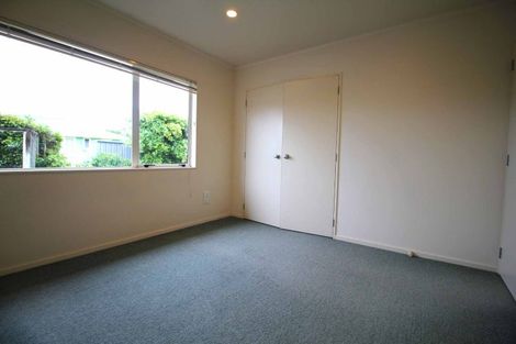 Photo of property in 27 Coniston Avenue, Te Atatu South, Auckland, 0610