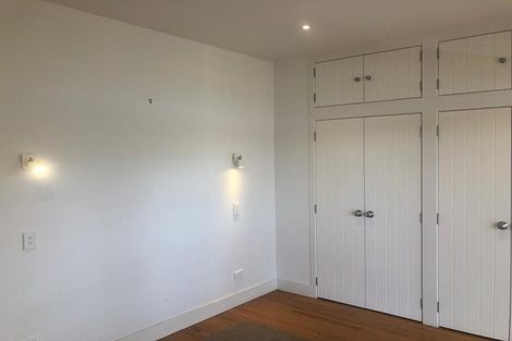 Photo of property in 46a Hinemoa Street, Birkenhead, Auckland, 0626