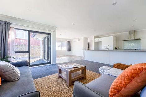 Photo of property in 16a Utauta Street, Waikanae, 5036