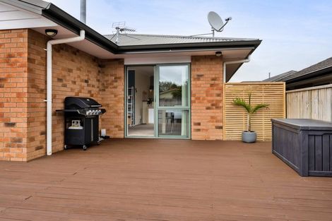 Photo of property in 2a Faber Place, Inglewood, 4330