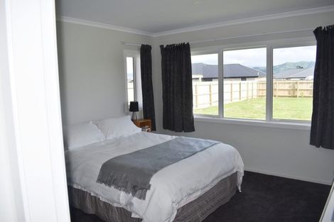 Photo of property in 8 Hartley Avenue, Carterton, 5713