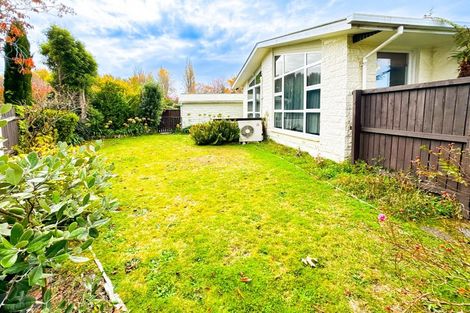 Photo of property in 1 Ostend Place, Avonhead, Christchurch, 8042