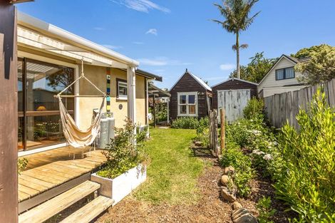 Photo of property in 18 Sarah Avenue, Whitianga, 3510