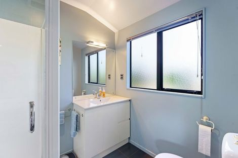 Photo of property in 148 Field Way, Waikanae Beach, Waikanae, 5036