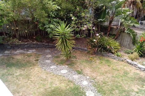 Photo of property in 76 Wade River Road, Stanmore Bay, Whangaparaoa, 0932