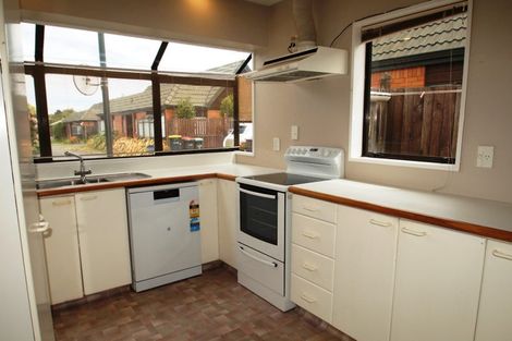 Photo of property in 4/415 Mairehau Road, Parklands, Christchurch, 8083