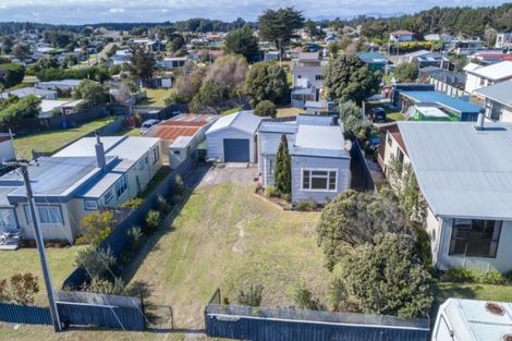 Photo of property in 19 Raukawa Street, Himatangi Beach, Foxton, 4891