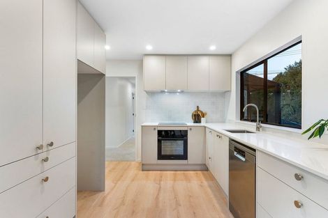 Photo of property in 1 Tauhinu Road, Greenhithe, Auckland, 0632