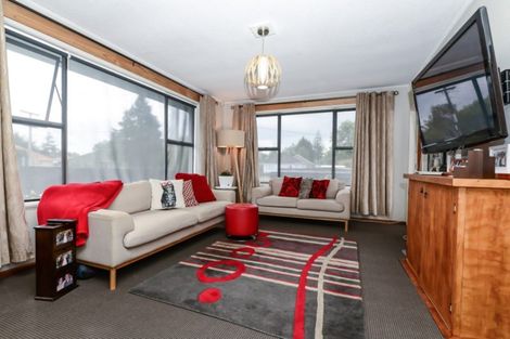 Photo of property in 33 Churchill Avenue, Maeroa, Hamilton, 3200