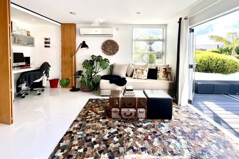 Photo of property in 16 Southworth Place, Grandview Heights, Hamilton, 3200