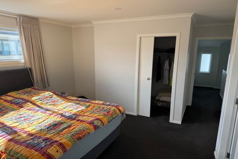 Photo of property in 91c Whites Line East, Waiwhetu, Lower Hutt, 5010