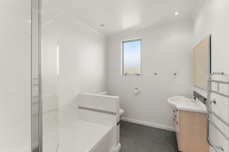 Photo of property in 3b Jeep Road, Raumati South, Paraparaumu, 5032