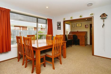 Photo of property in 85 Daniels Road, Redwood, Christchurch, 8051