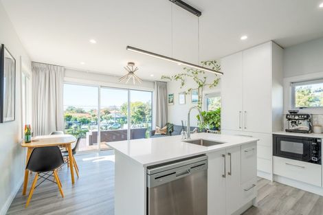 Photo of property in 274 Riverlaw Terrace, Saint Martins, Christchurch, 8022