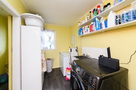 Photo of property in 15 Rangiotu Road, Himatangi, Palmerston North, 4477