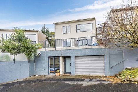 Photo of property in 9 Rarangi Way, Owhiro Bay, Wellington, 6023