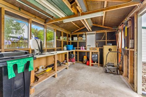Photo of property in 19 Rosella Grove, Waimauku, 0812