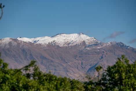 Photo of property in 16 Briar Bank Drive, Wanaka, 9305