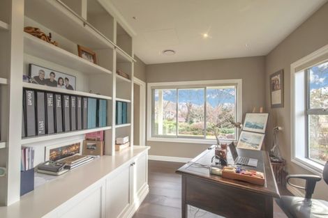 Photo of property in 9 Hollyhock Lane, Wanaka, 9305