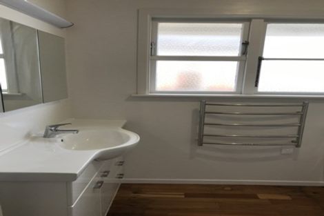 Photo of property in 77a Wai-iti Crescent, Woburn, Lower Hutt, 5010